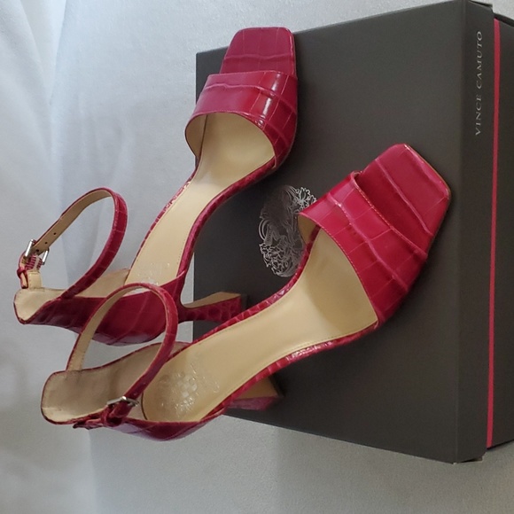 Vince Camuto Sandle 4" heel Pink Size 11 - Picture 1 of 8